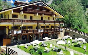 Locanda la Brenva Hotel & Restaurant